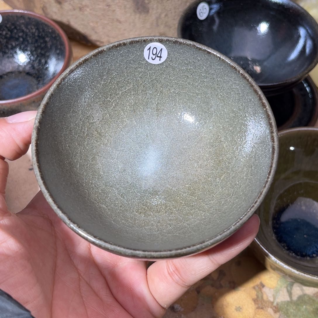 茶盏义兴龙窑坚持真柴烧