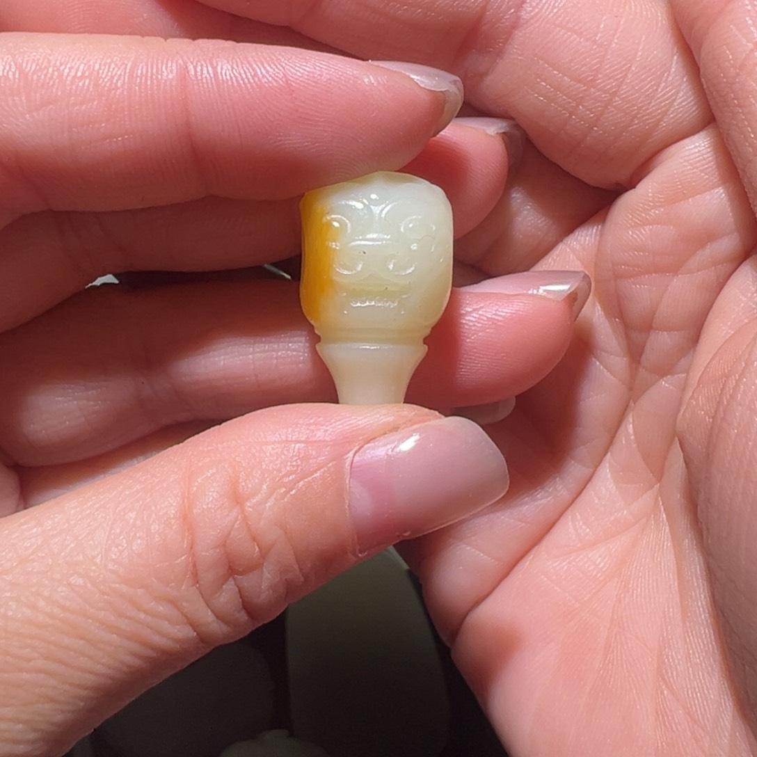 颈饰未镶嵌和田玉掌*宝