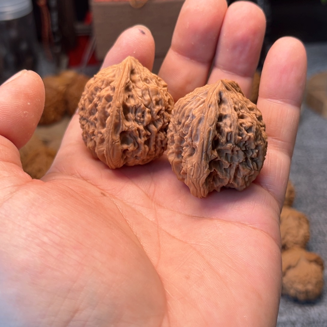 文玩核桃把件南疆微刮