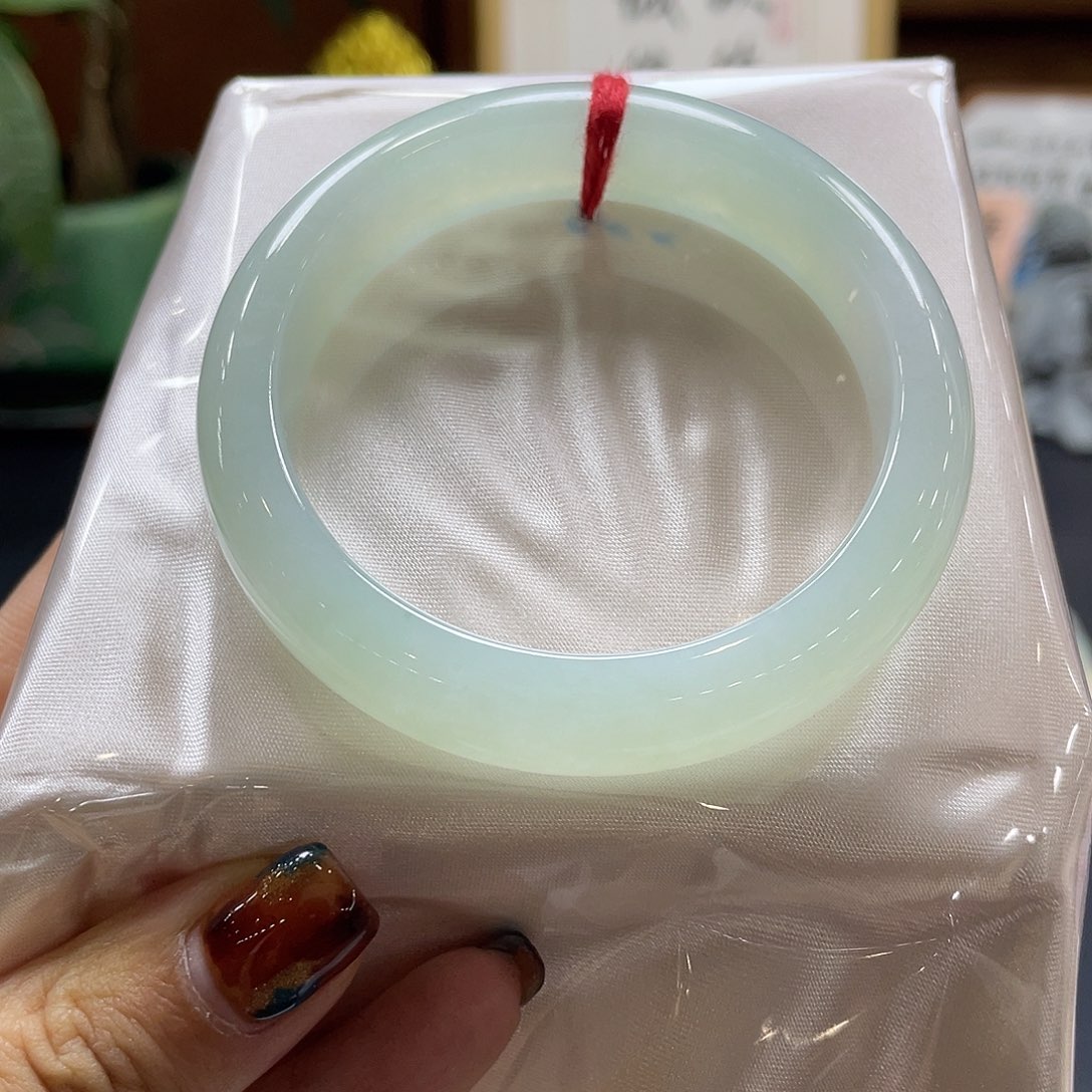 翡翠未镶嵌手镯18号推荐闭眼入