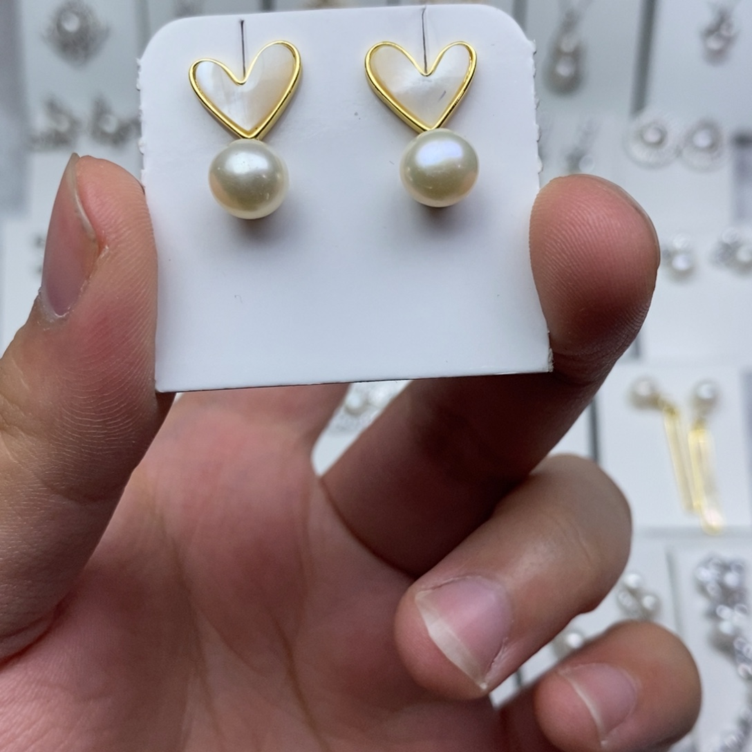 耳饰未镶嵌淡水珍珠