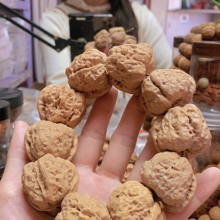 【闪购商品】文玩核桃把件35蛤蟆头手持身有黄