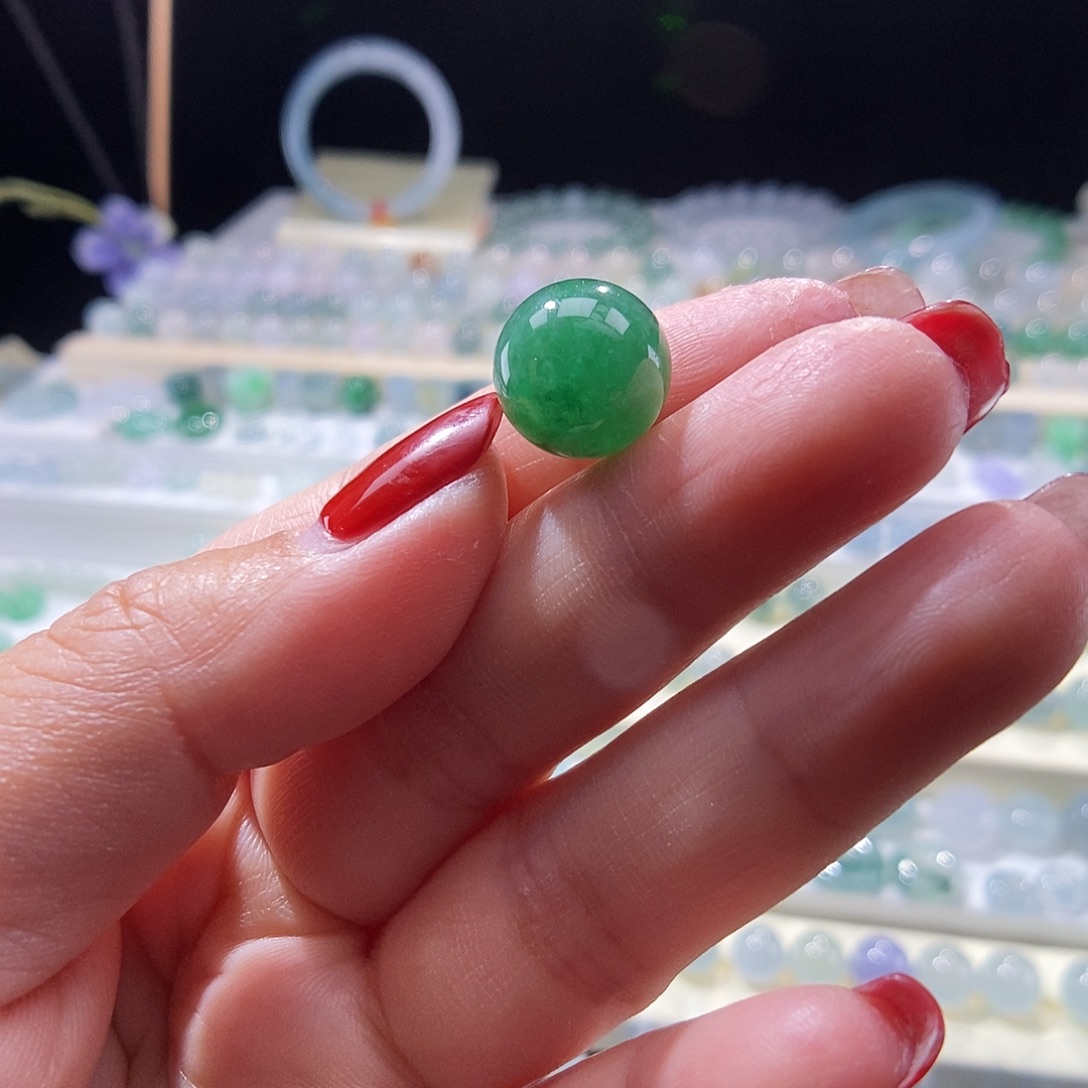 翡翠未镶嵌颈饰圆珠12.7