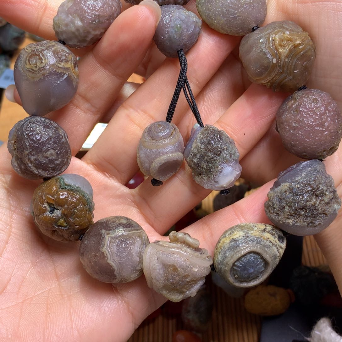 未镶嵌玛瑙/玉髓珠宝半成品