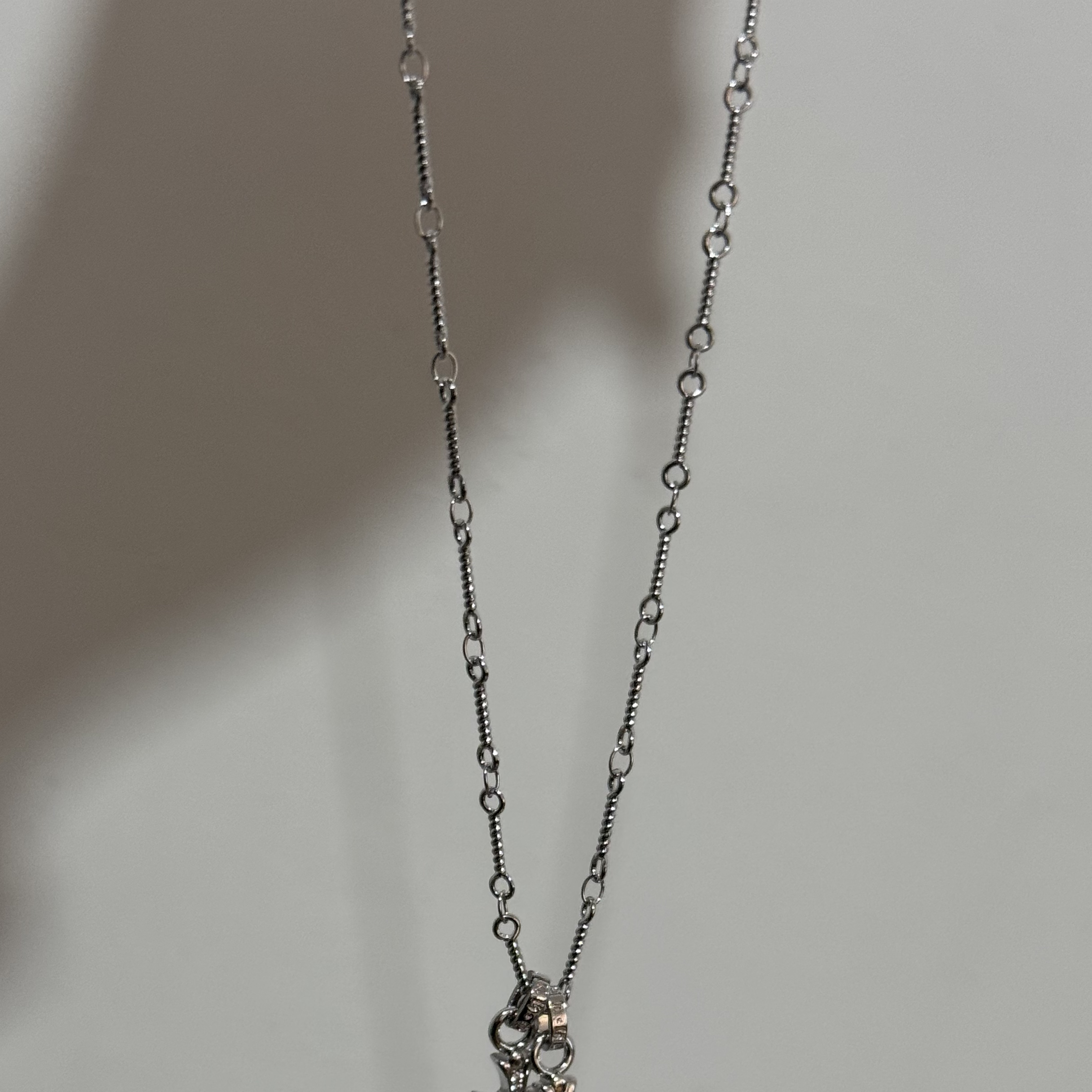 铜合金项链 镀银奶姐同款白粉双十字架项链小众百搭复古