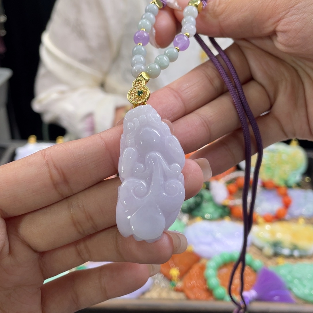 翡翠颈饰未镶嵌代编织