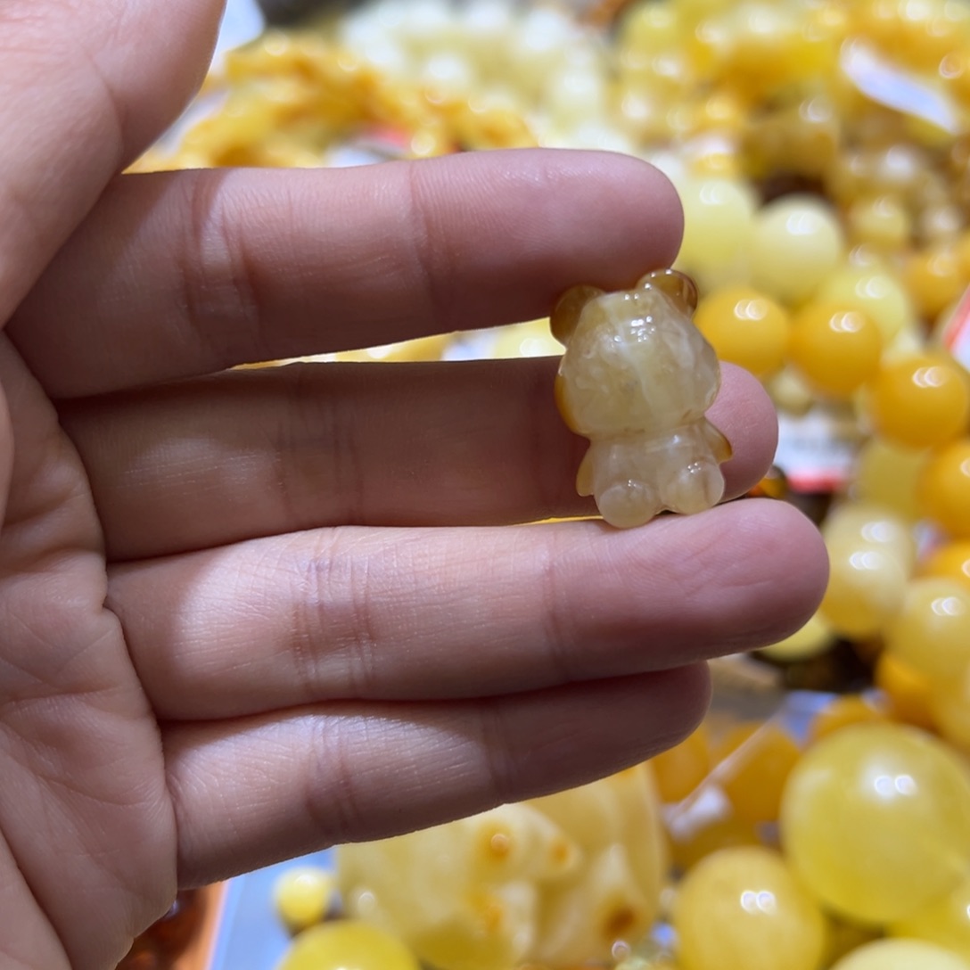 琥珀珠宝奇石未镶嵌