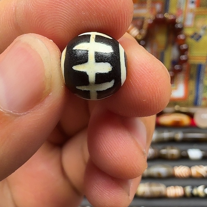 磨砂泰式金刚锁珠珠