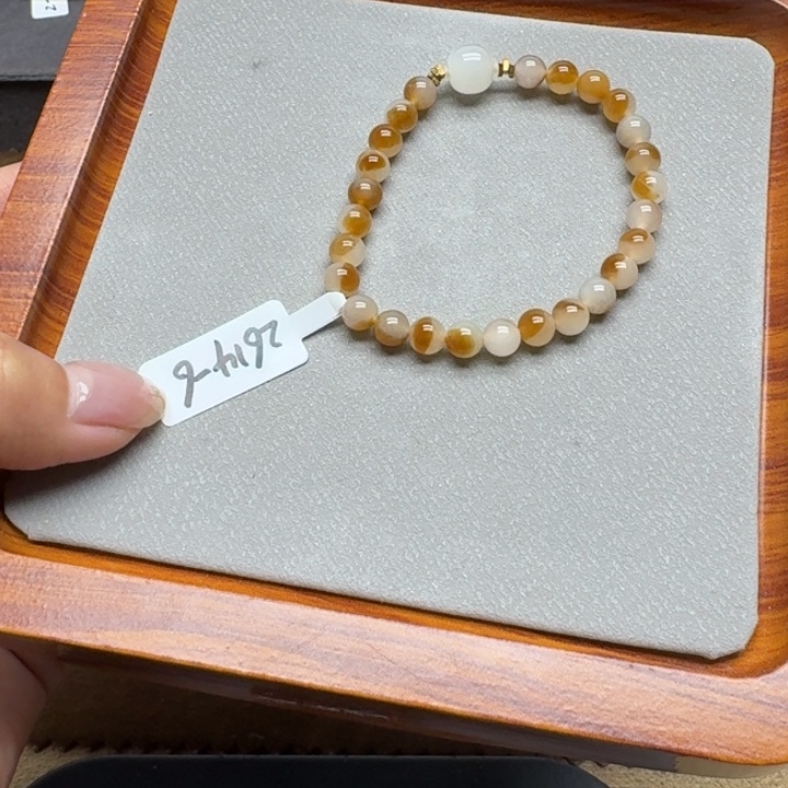 和田玉未镶嵌手串