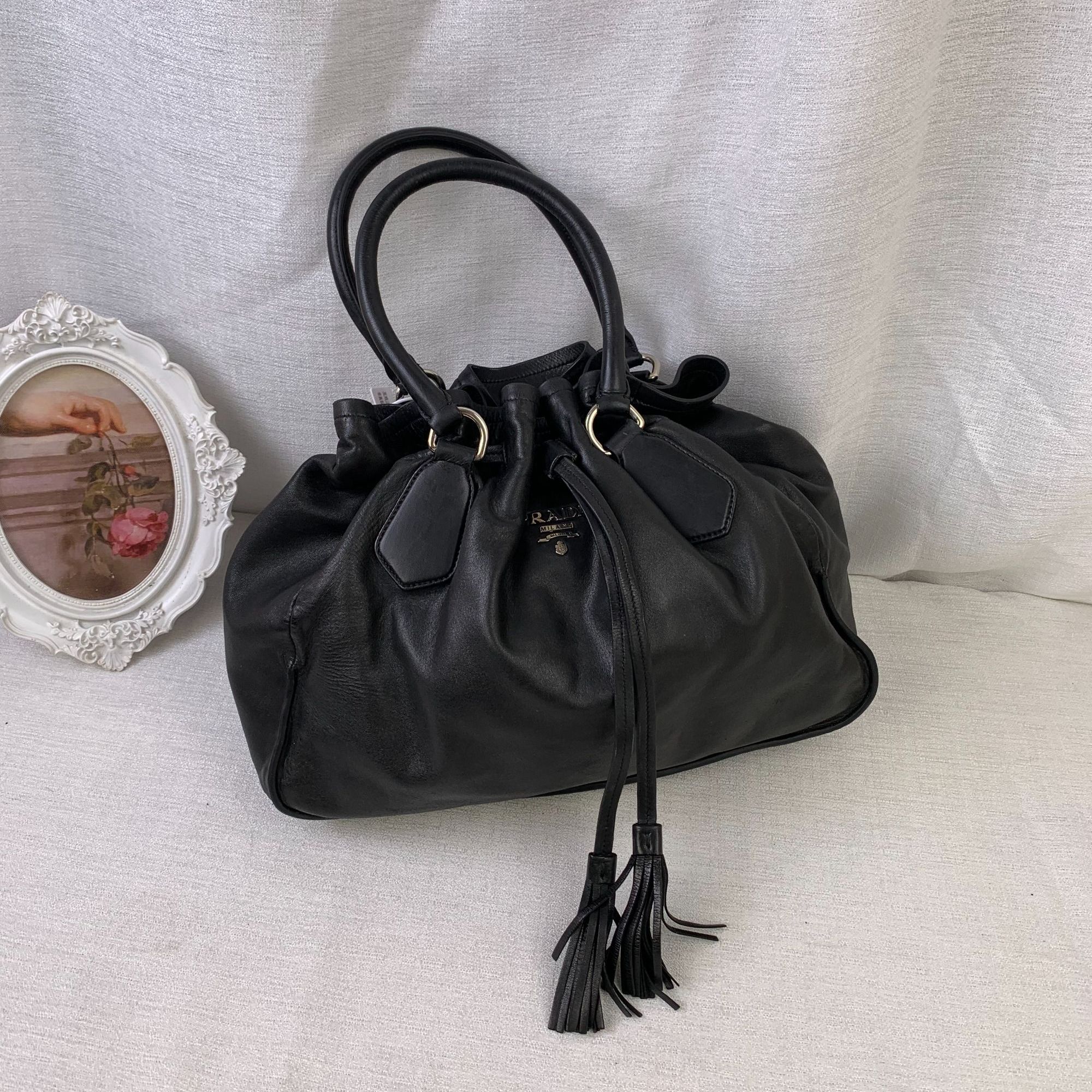 95新 Prada/普拉达 黑色抽绳单肩手提/WJ11102053/2053