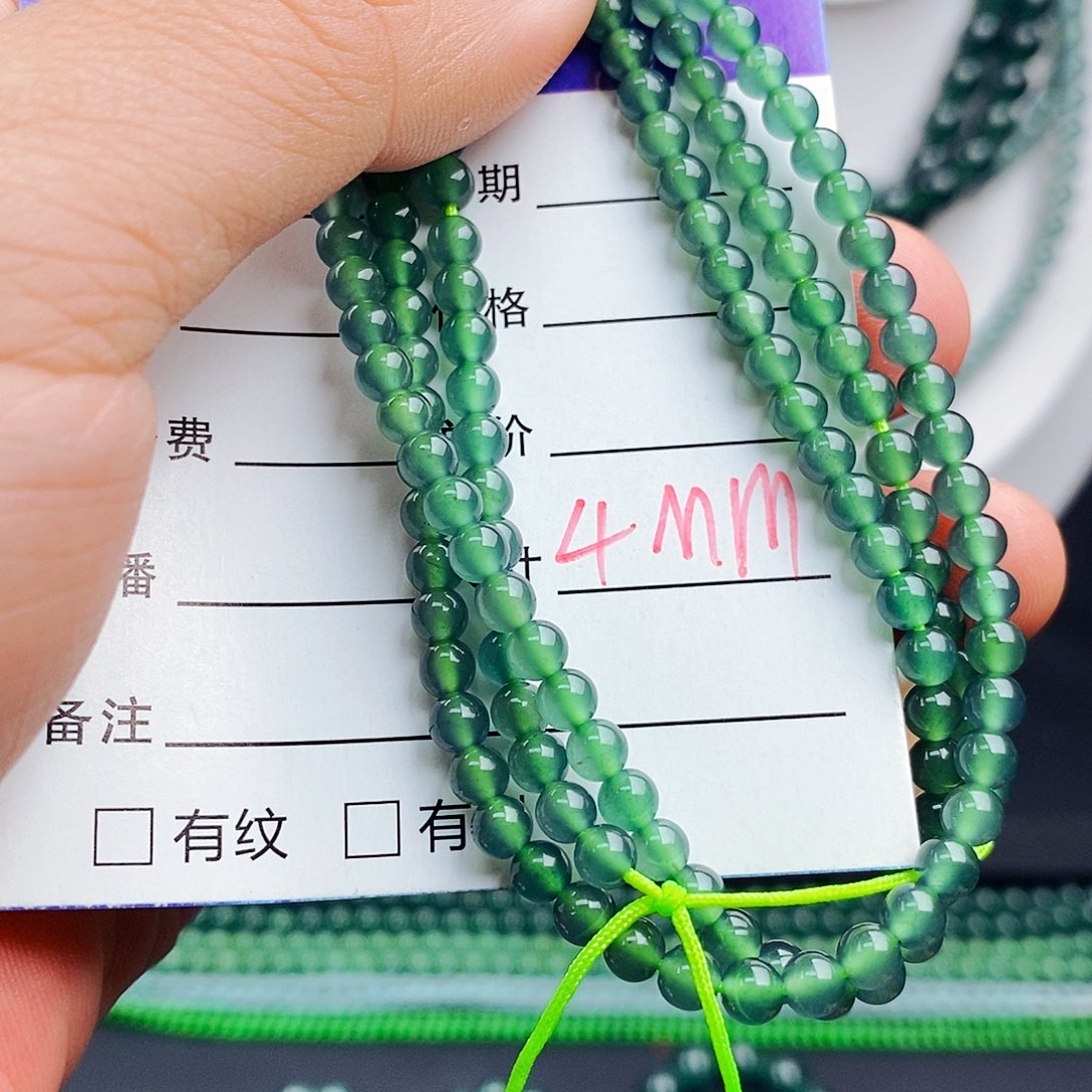 翡翠手链未镶嵌翡翠