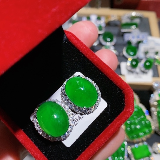 翡翠未镶嵌耳饰耳钉