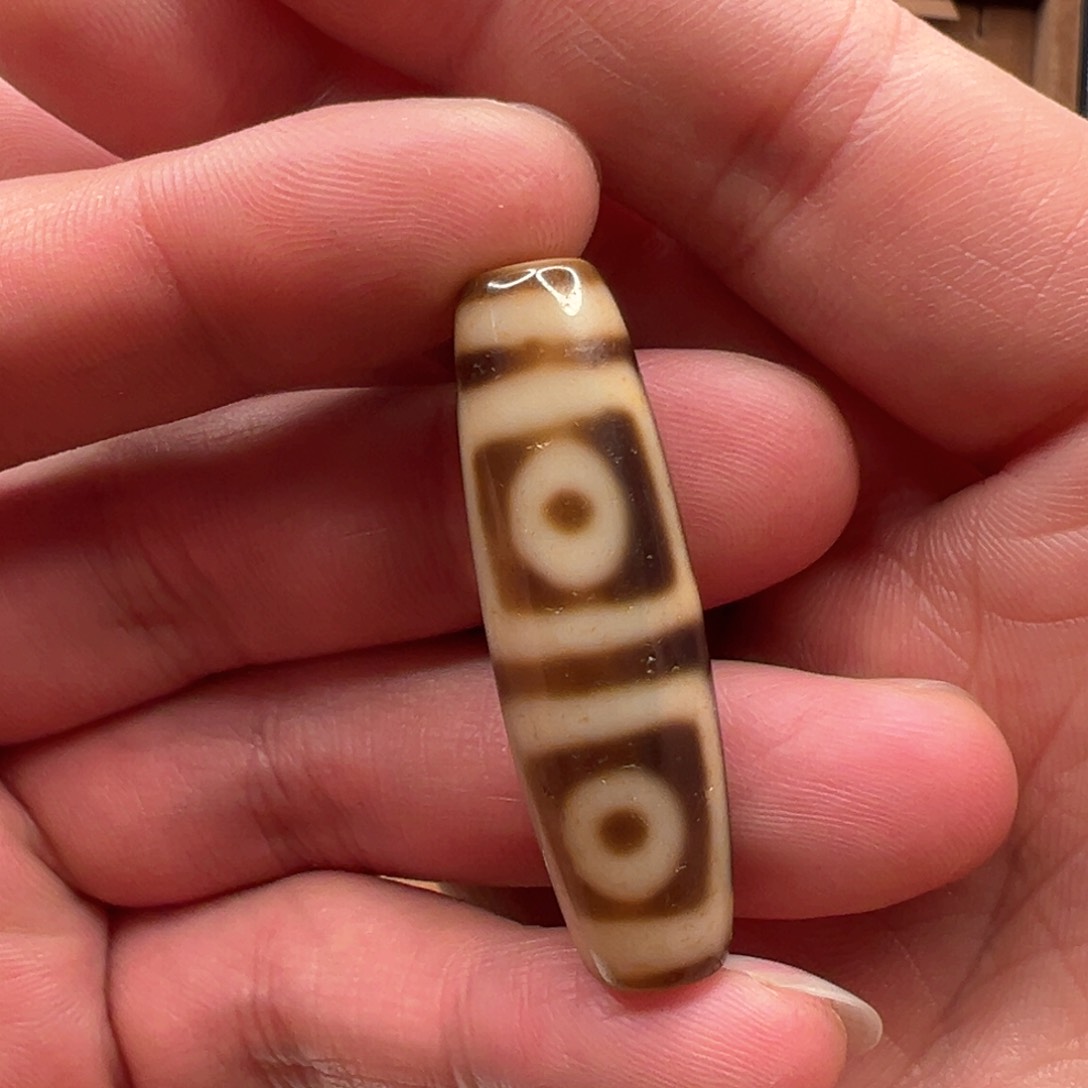 玛瑙/玉髓颈饰未镶嵌康*人