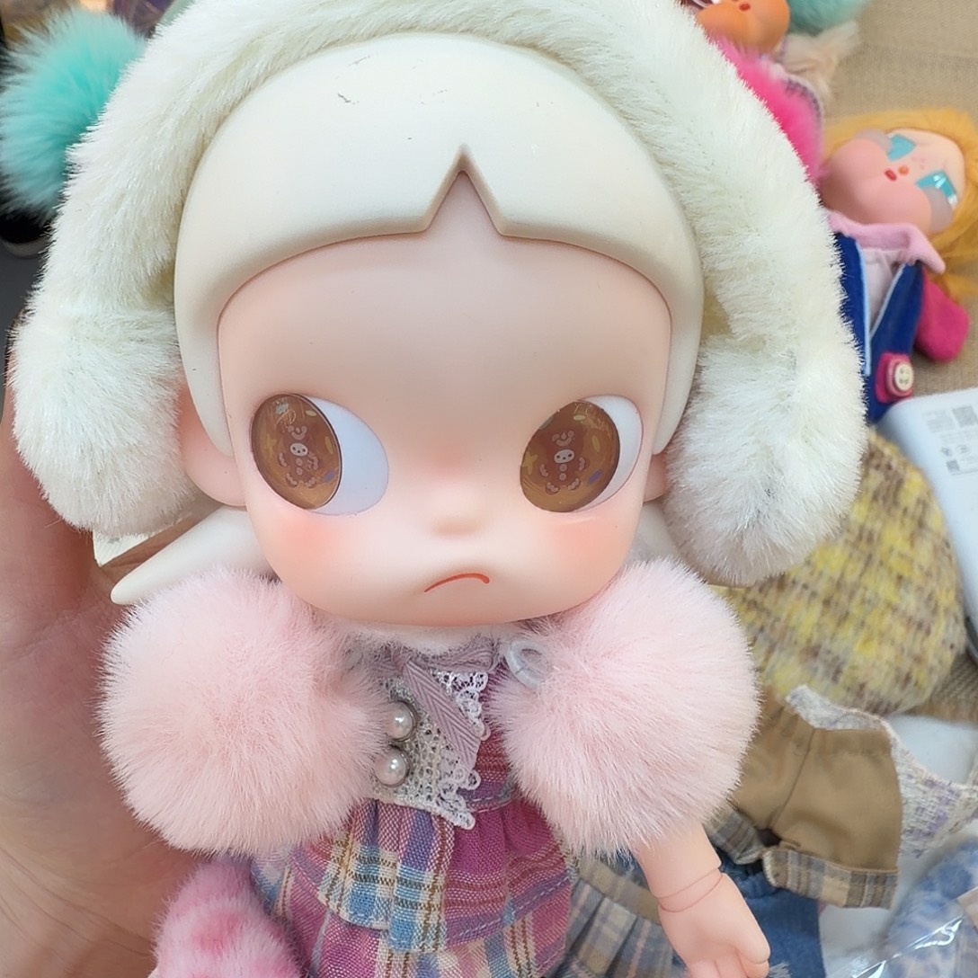 嘎子姐带的耳罩一个