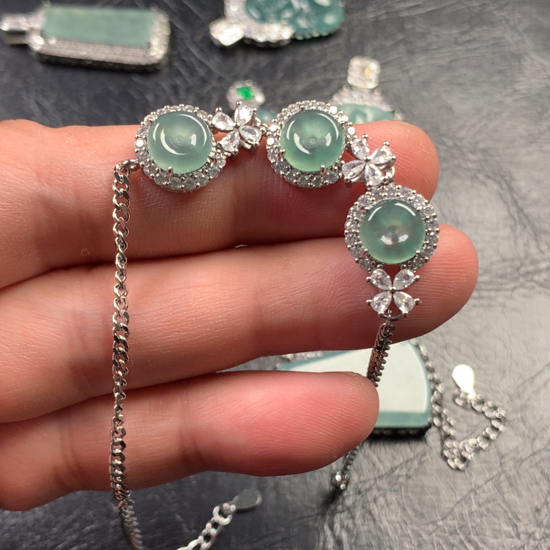 翡翠未镶嵌颈饰平安扣手链