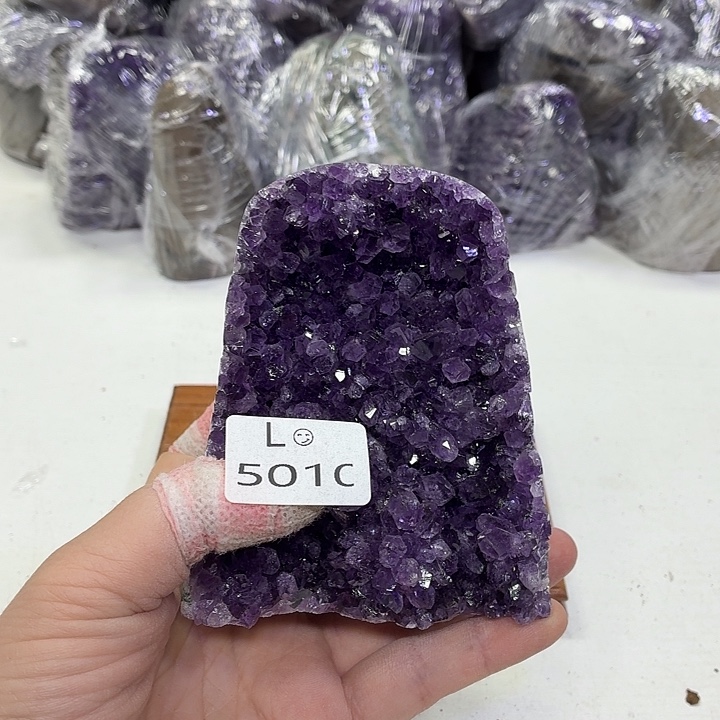 水晶摆件未镶嵌天然紫水晶