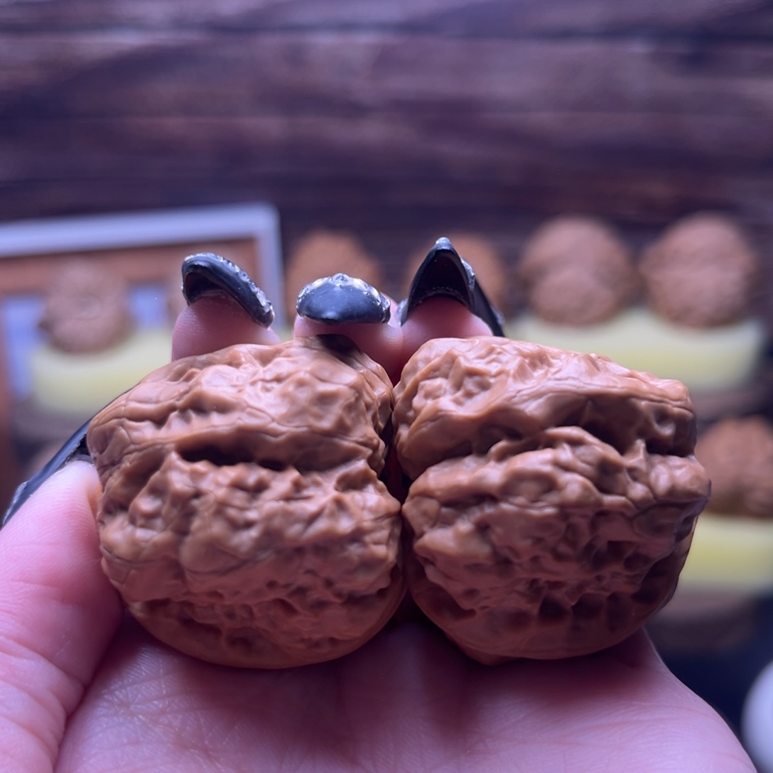 吊坠桃核蛤蟆头闪80