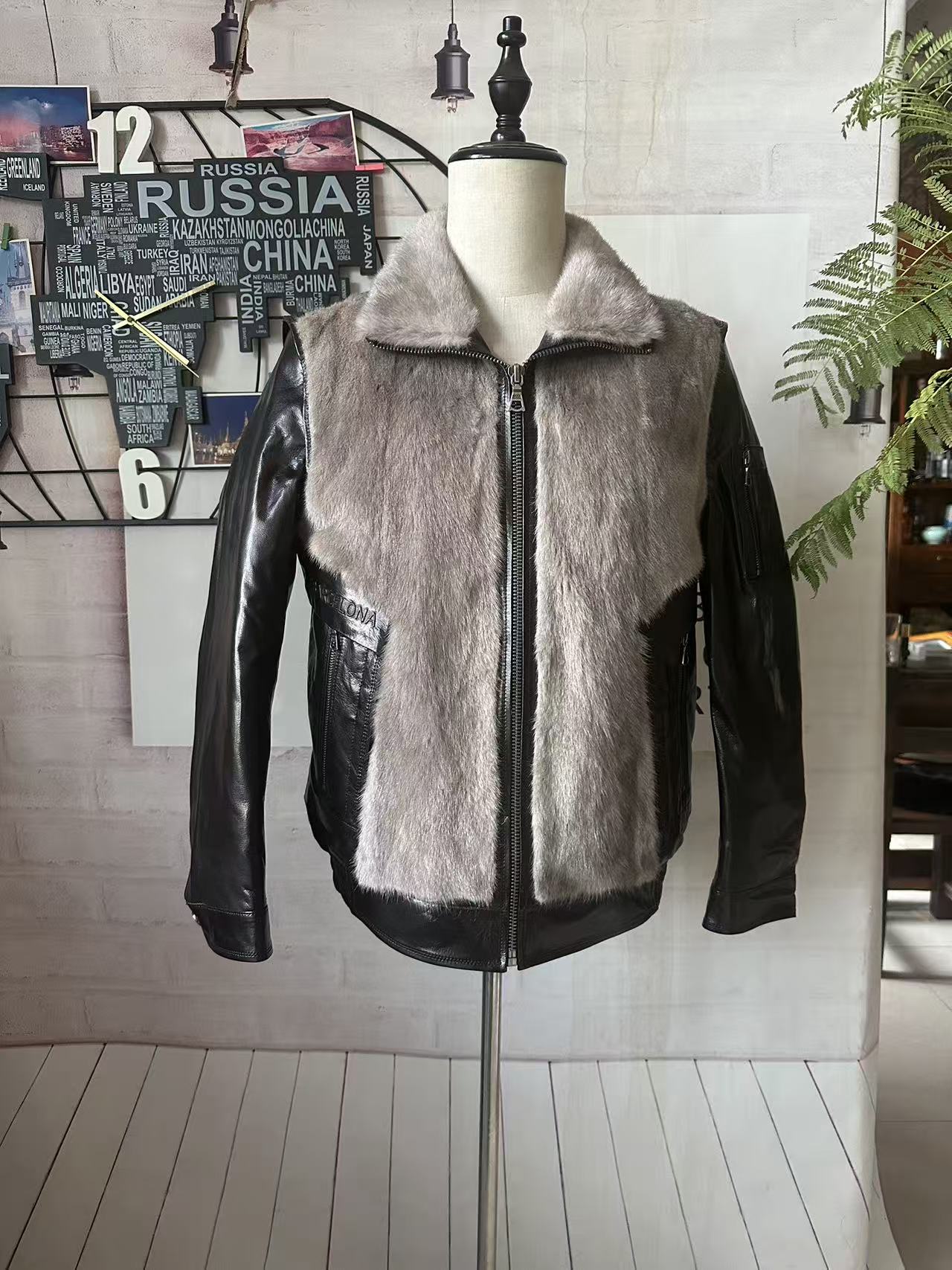 百成萨 男士皮羽绒2502【男士银兰貂皮衣】【山羊皮羽绒】冬季