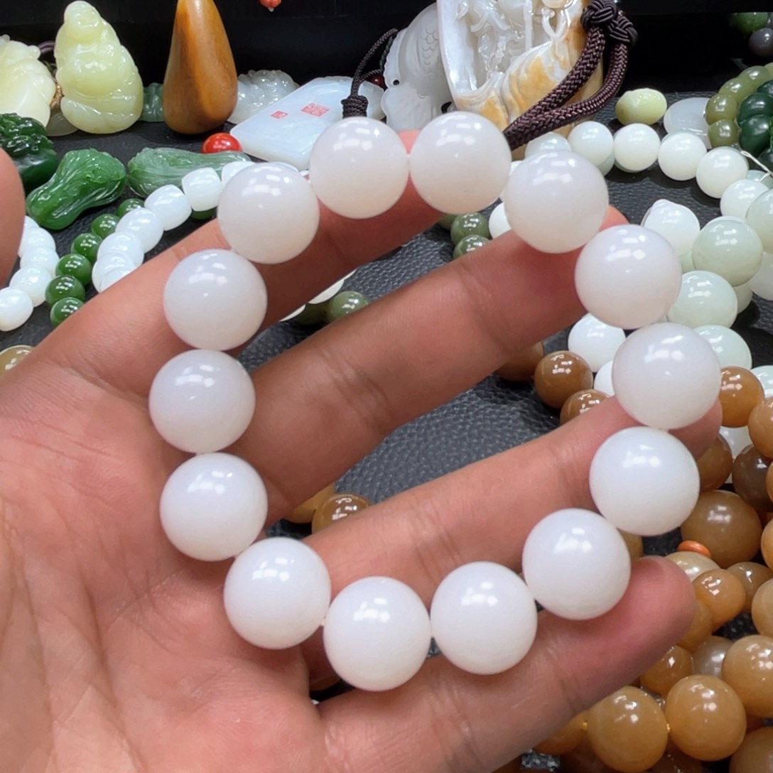 和田玉手串未镶嵌