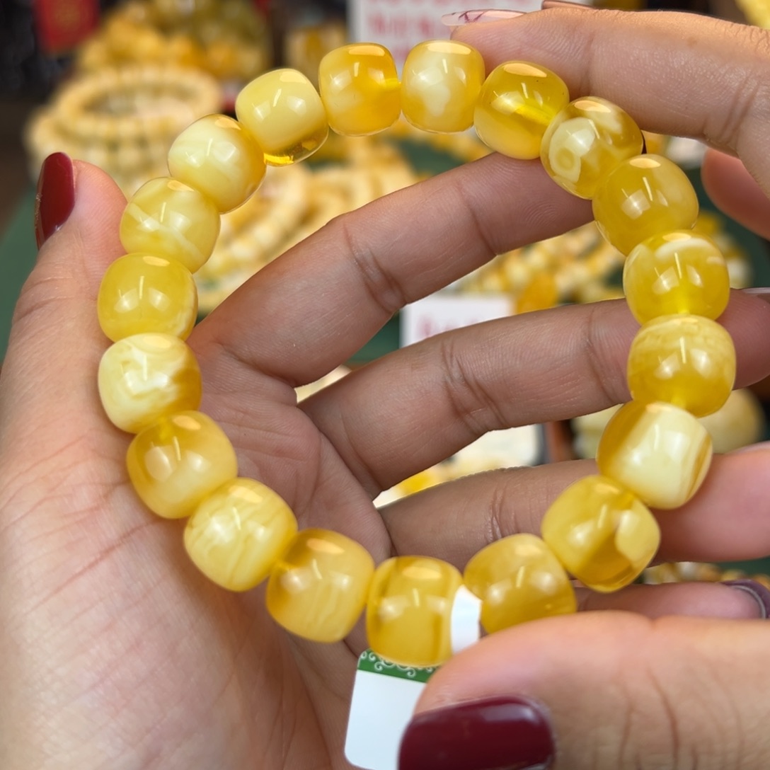 琥珀裸石未镶嵌jjhhhhhjjjj