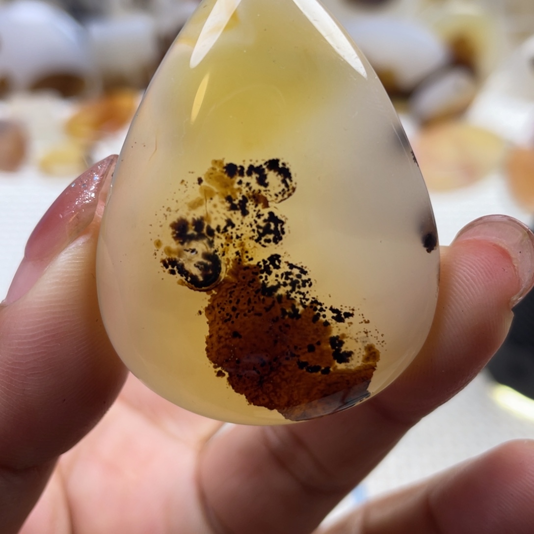 玛瑙/玉髓未镶嵌颈饰