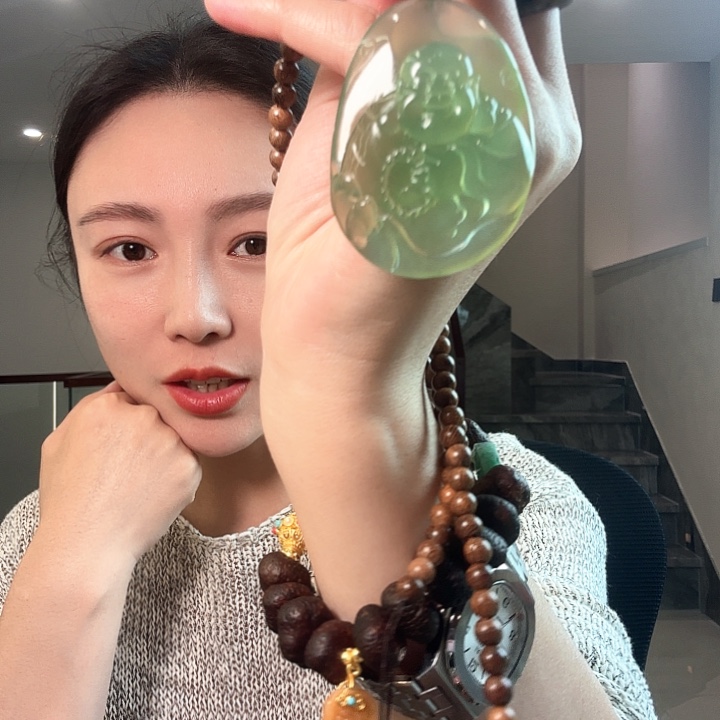 悲****未镶嵌蛇纹石玉颈饰