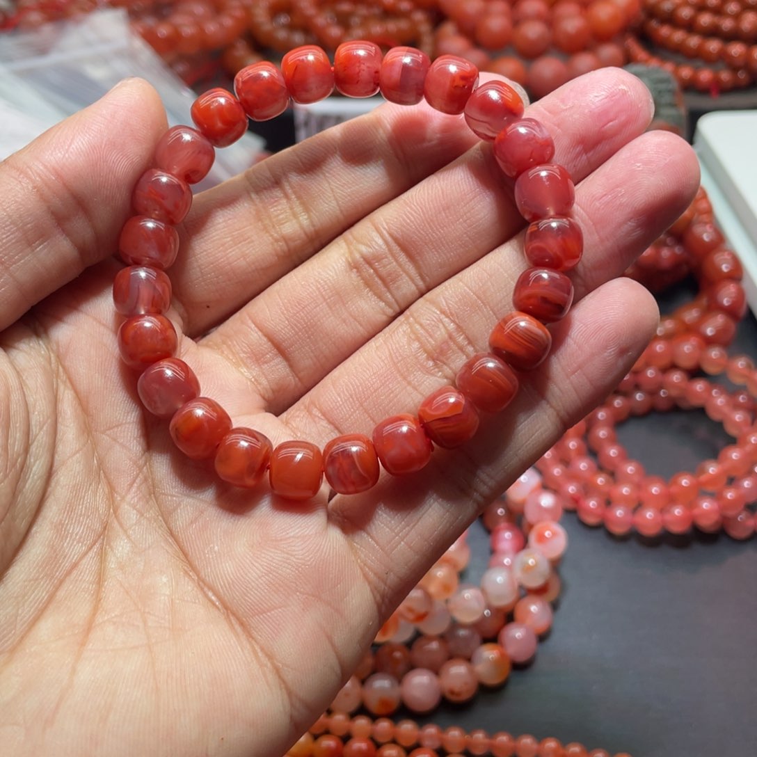 南红玛瑙手链未镶嵌