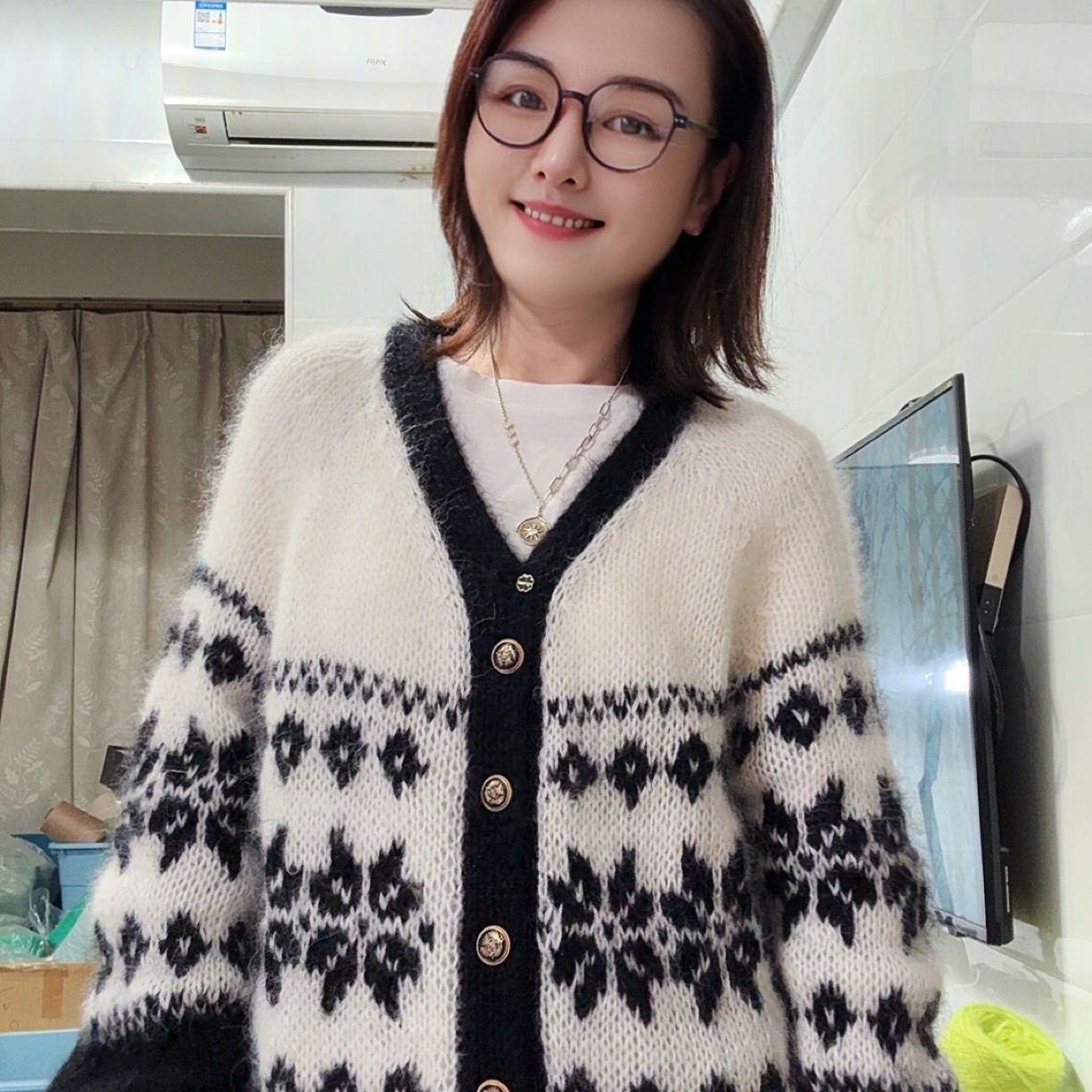 墨雪开衫款马海毛线有教程没工具价格为一两价不支持退换货