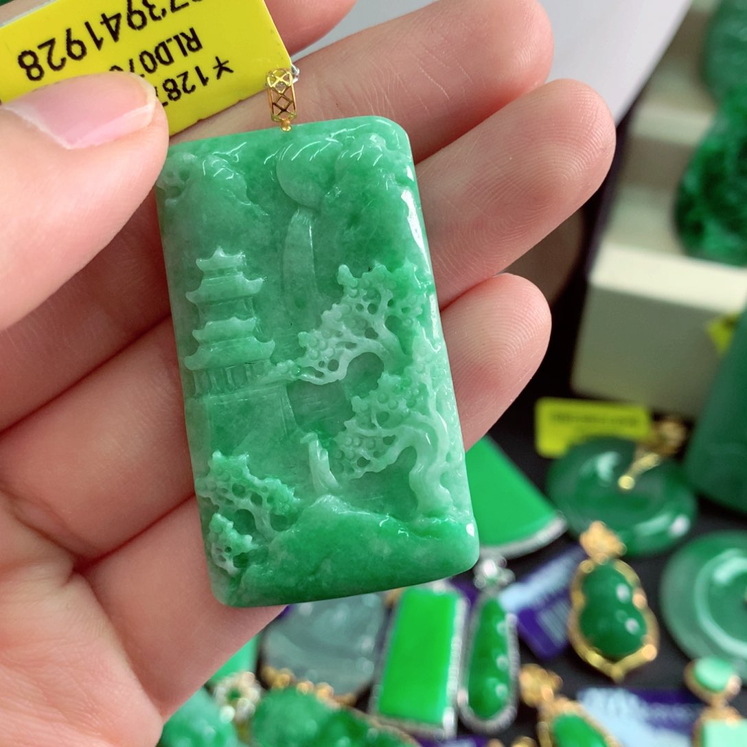 翡翠18K金镶嵌吊坠(不含链)