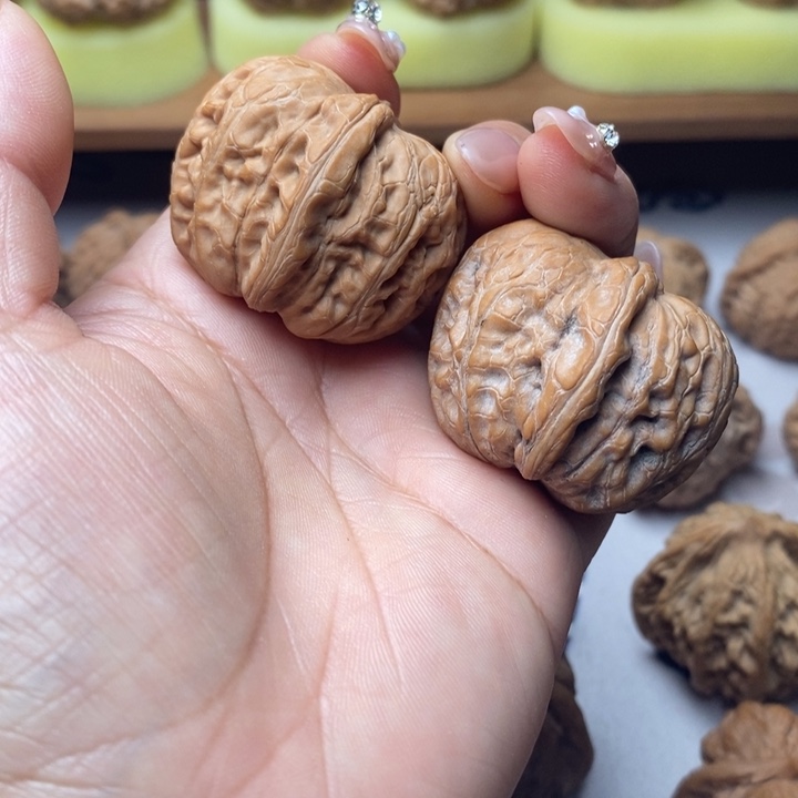 遇***见大叶紫檀（黑酸枝木类）文玩核桃平谷元宝