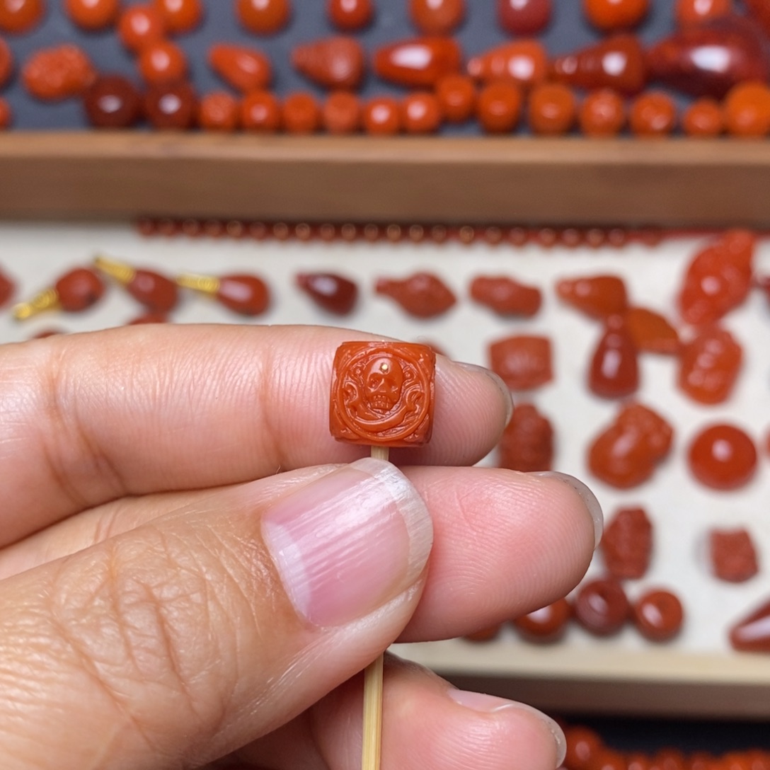 南红玛瑙配饰未镶嵌六方卡9