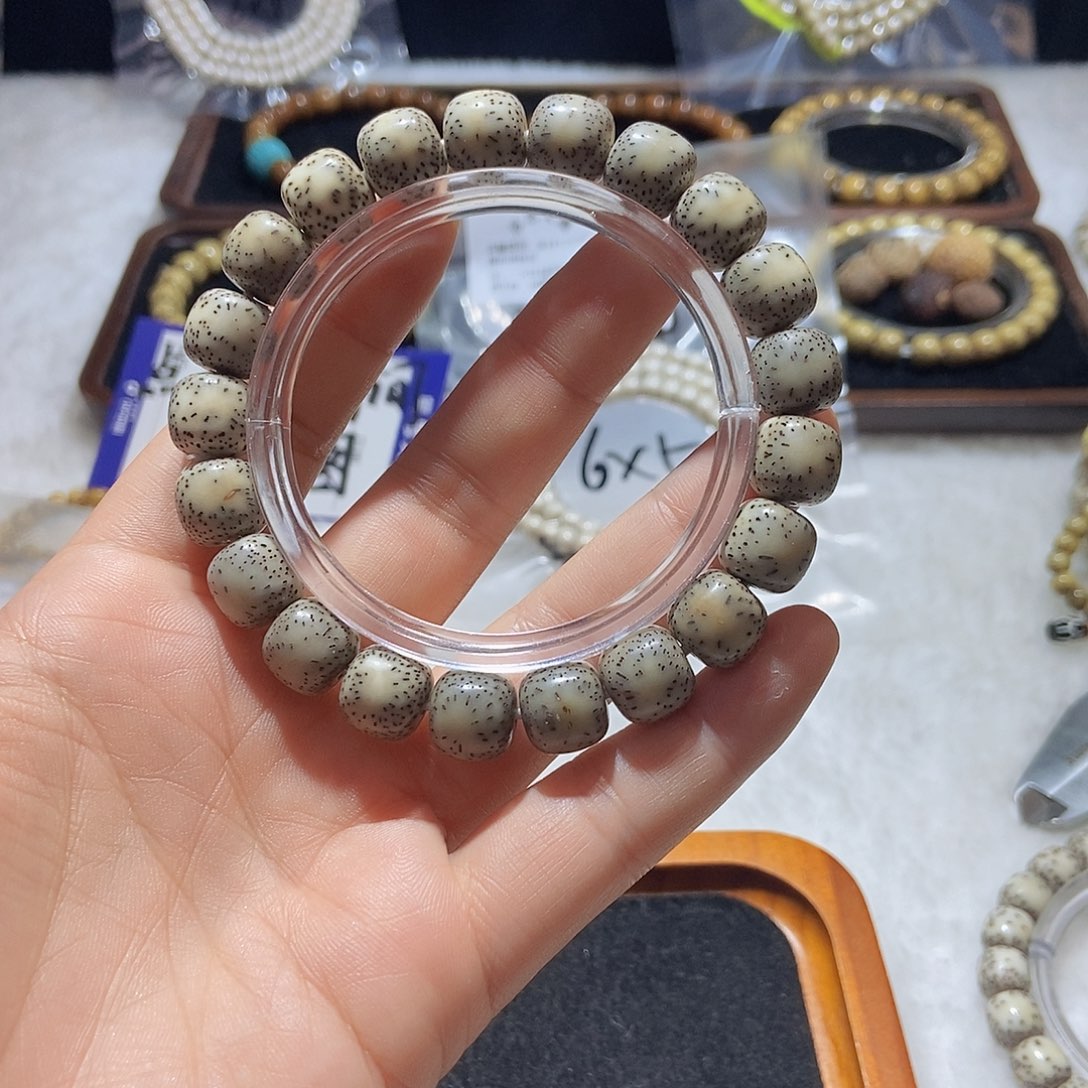 星月菩提手串侧留白11x 10