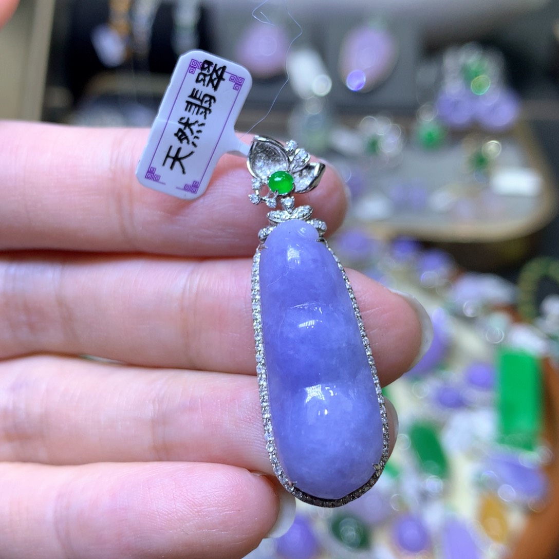 【闪购商品】翡翠颈饰18K金镶嵌翡翠吊坠项链