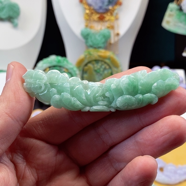 翡翠颈饰未镶嵌翡翠吊坠挂件