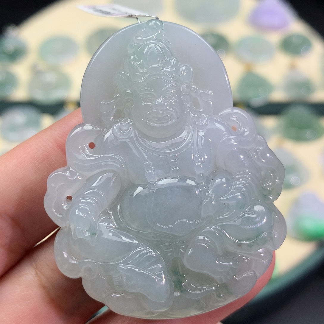 翡翠未镶嵌颈饰黄财神