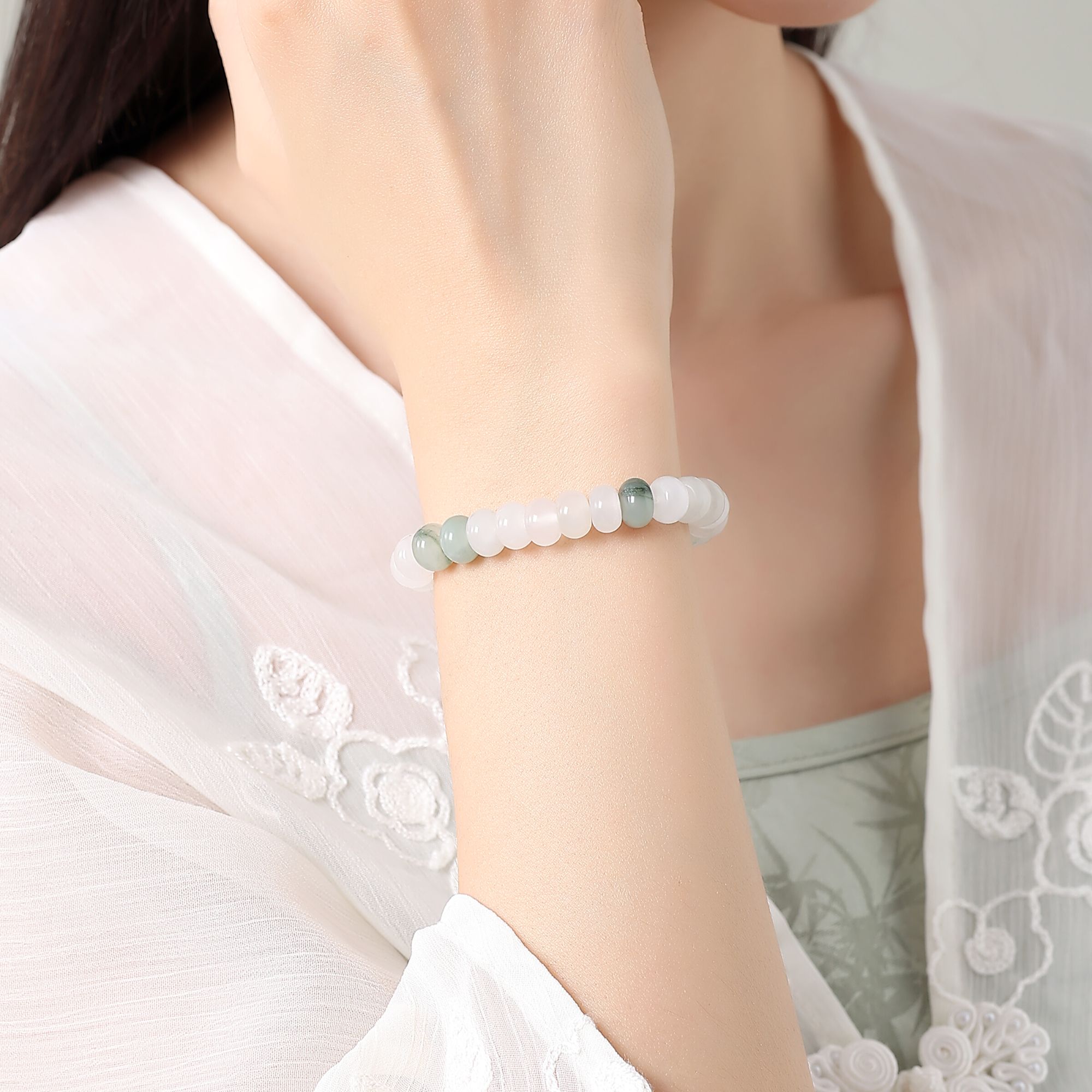 天山翠圆珠手串清新国风时尚