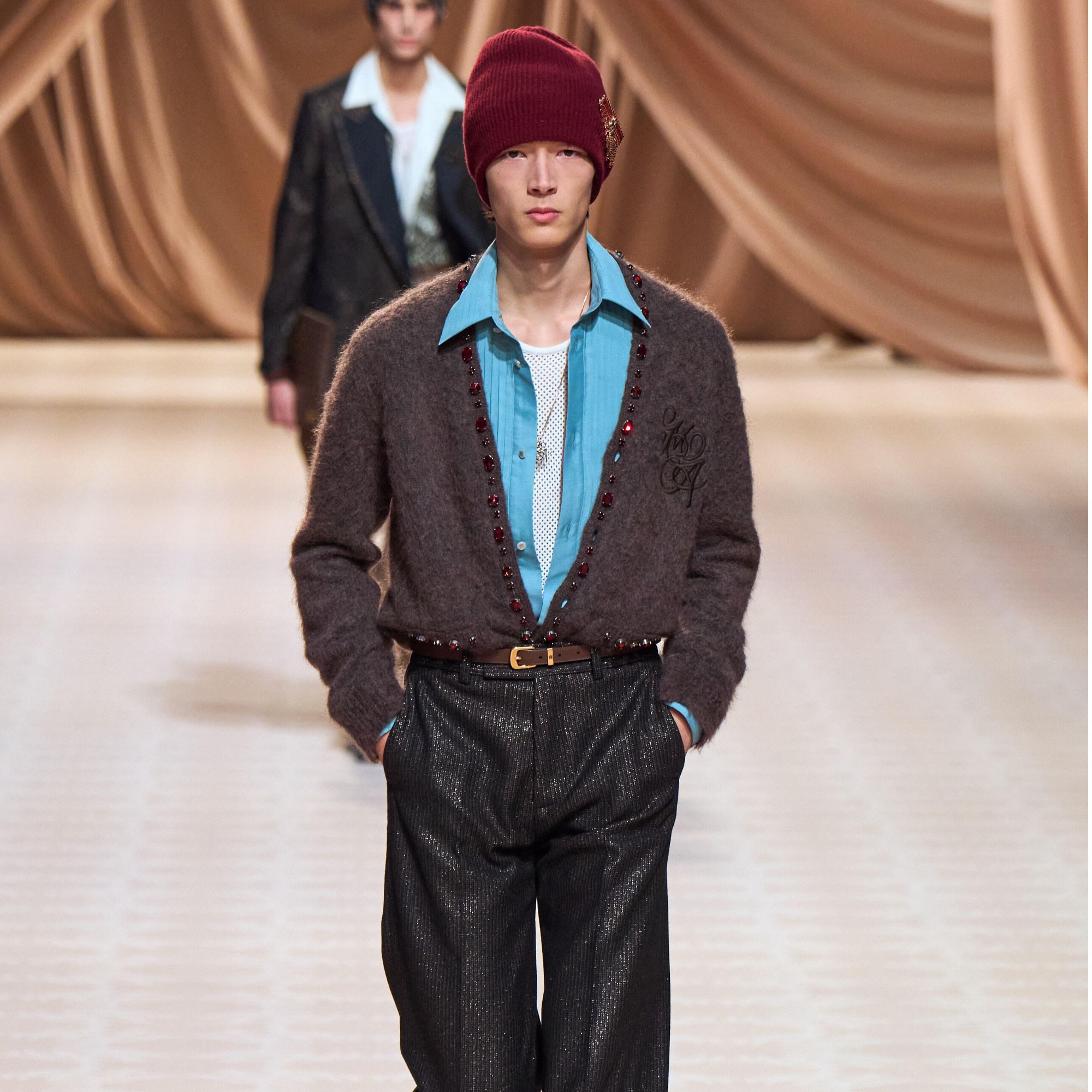 （101一199）卫衣圆领黑色拼接蜜蜂针织刺绣长袖男春秋情侣