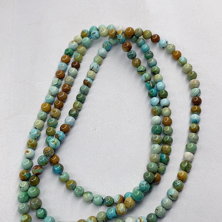 绿松石未镶嵌颈饰