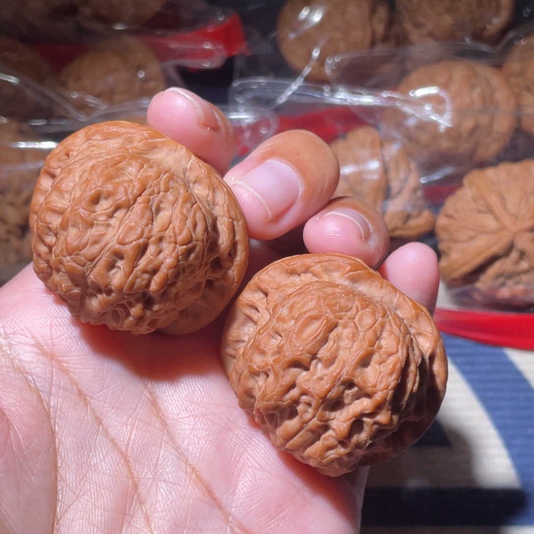 千***鹤吊坠文玩核桃血麒麟39