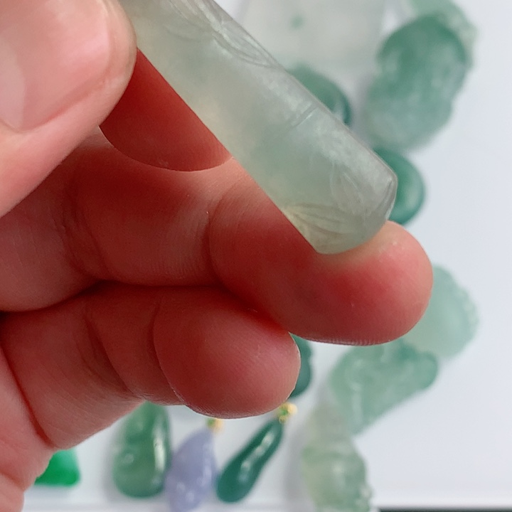 定制翡翠未镶嵌挂件