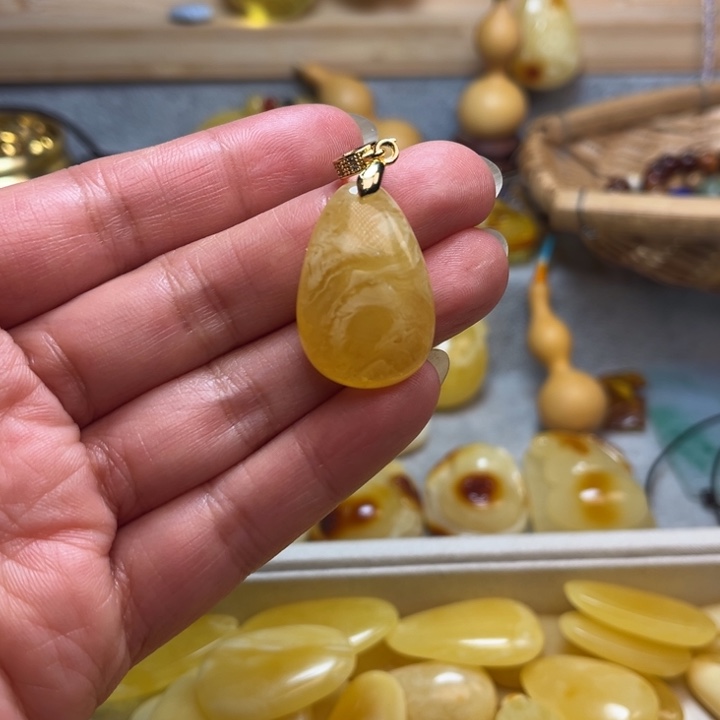 蜜蜡颈饰未镶嵌蜜蜡