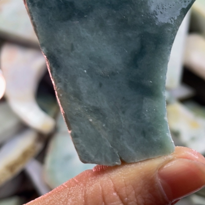 翡翠吊坠(不含链)未镶嵌天然翡翠边角料