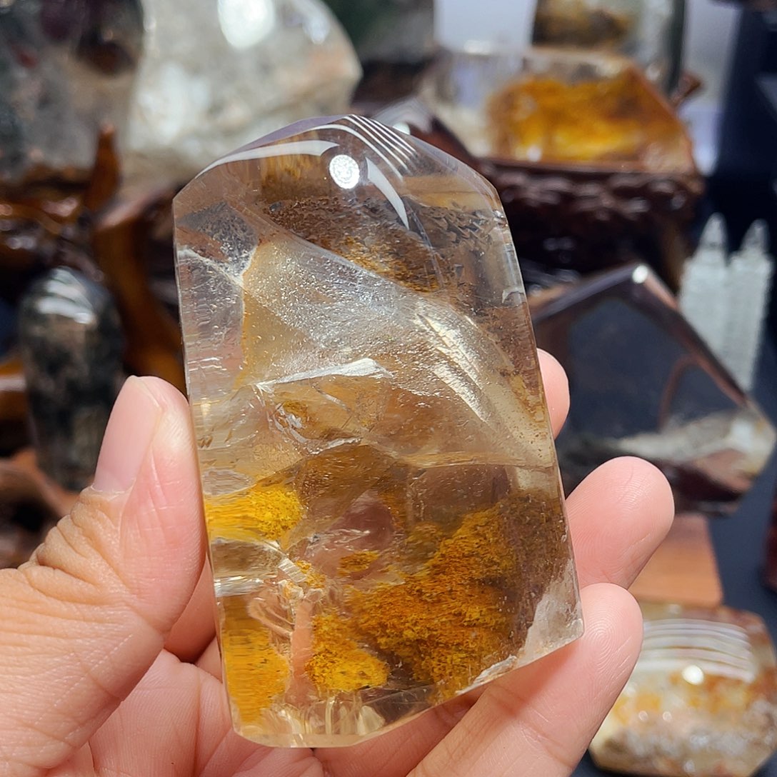 未镶嵌水晶大型摆件（非配饰）