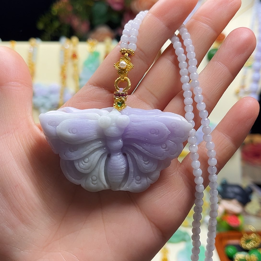 翡翠颈饰未镶嵌天然翡翠