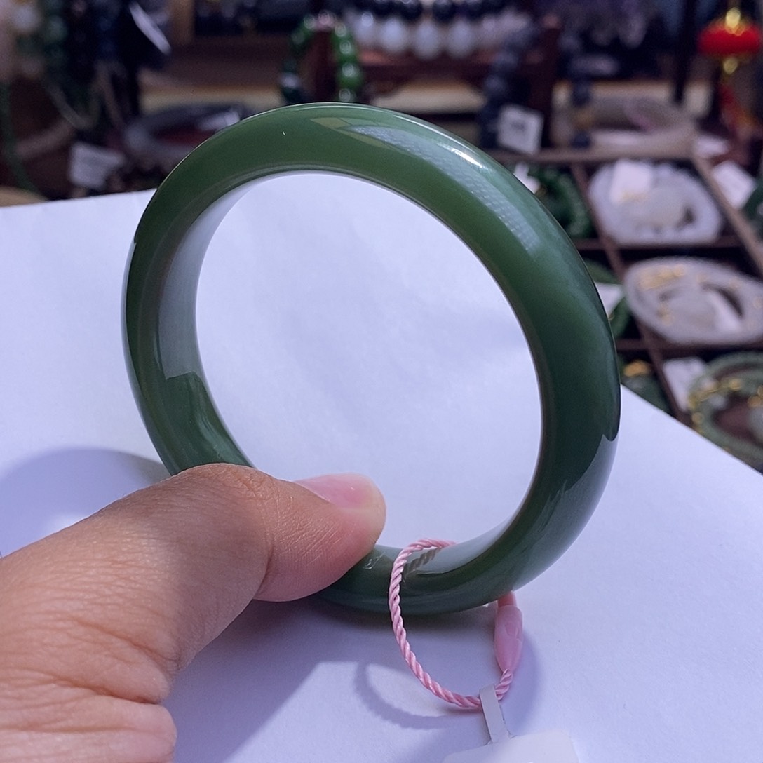 颈饰未镶嵌和田玉收藏级57碧玉老矿料高冰阳绿猫眼手镯