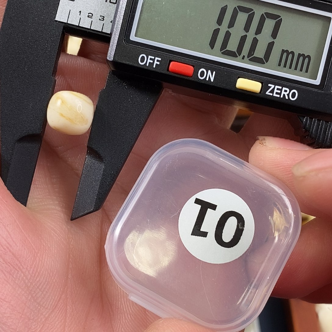 琥珀裸石未镶嵌微瑕