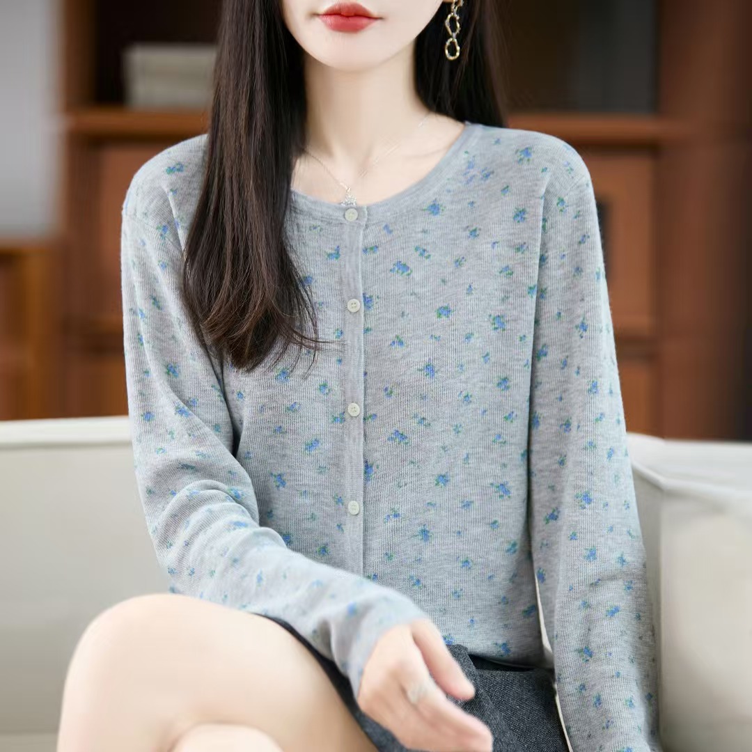 氛围感小碎花圆领百搭显瘦针织百搭开衫