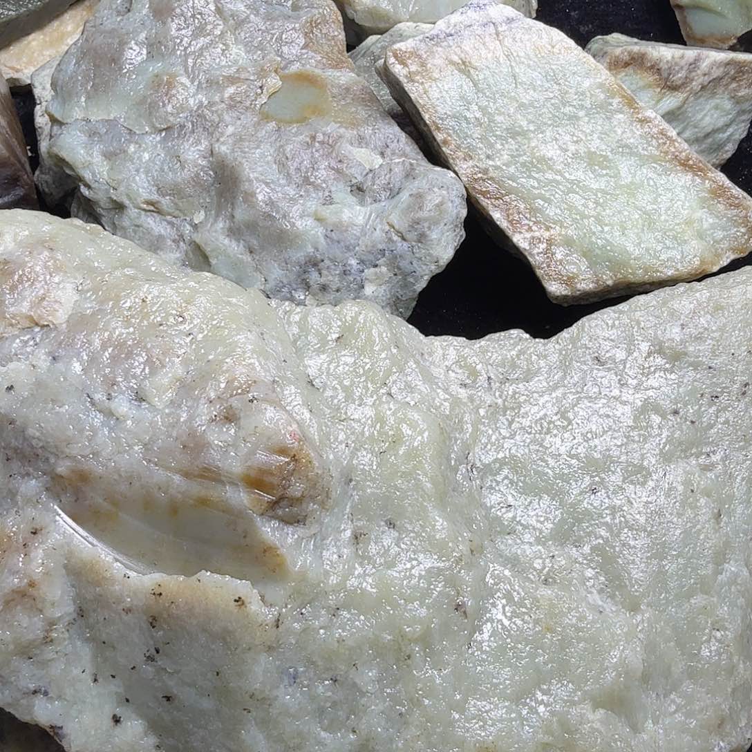 创***哥和田玉（糖玉）未镶嵌珠宝半成品