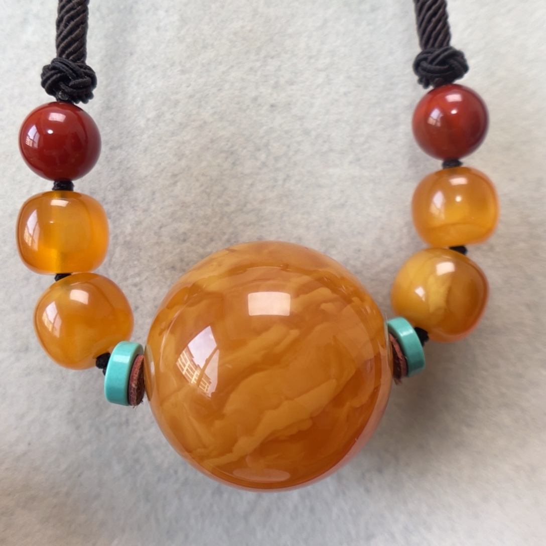 蜜蜡未镶嵌颈饰蜜蜡