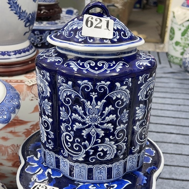 摆件青花瓷手工手绘高温釉下彩居家摆件，储物罐茶叶罐，福利放漏